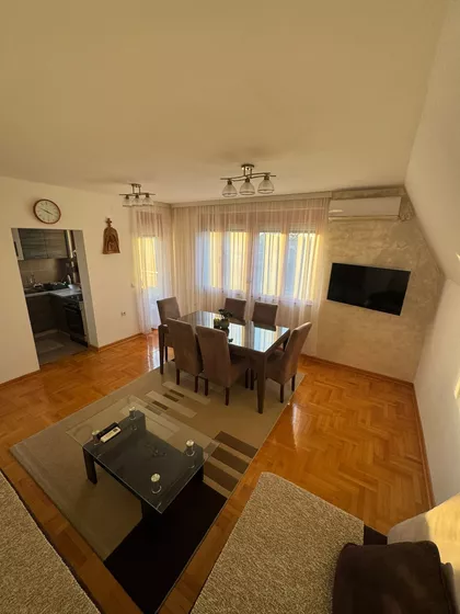 Anete Andrejević 13A | 4zida.rs