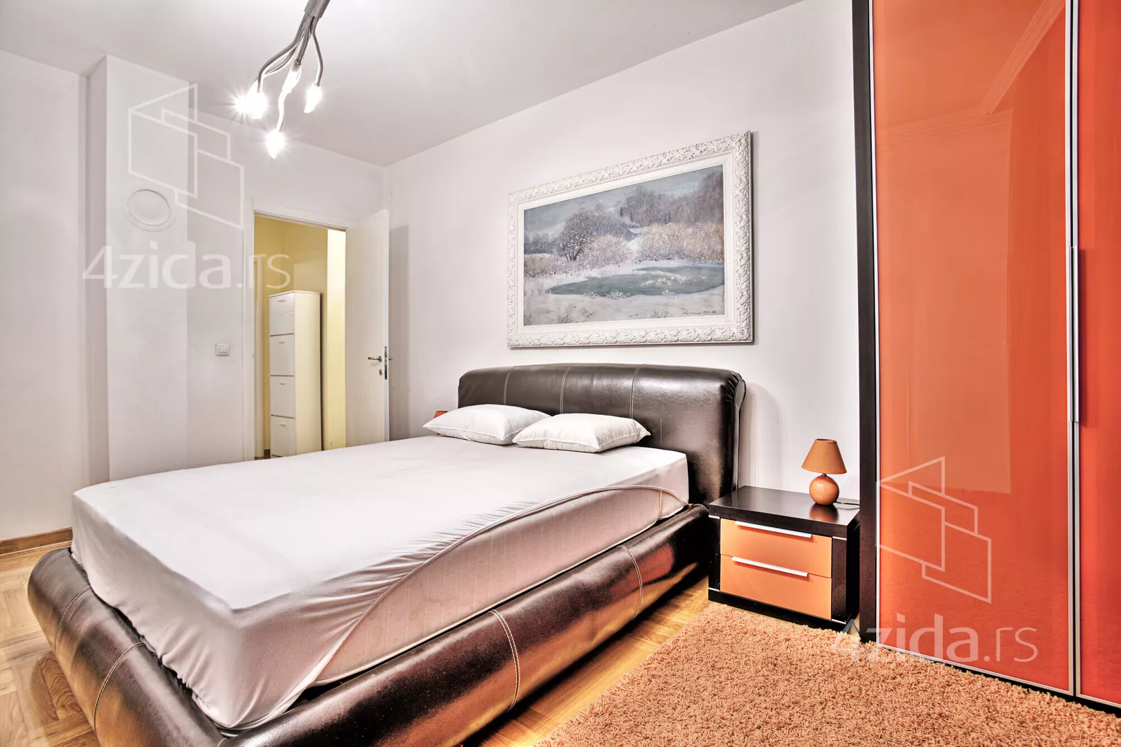 Petosoban stan | 4zida