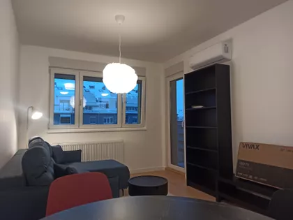 Bate Brkića | 4zida.rs