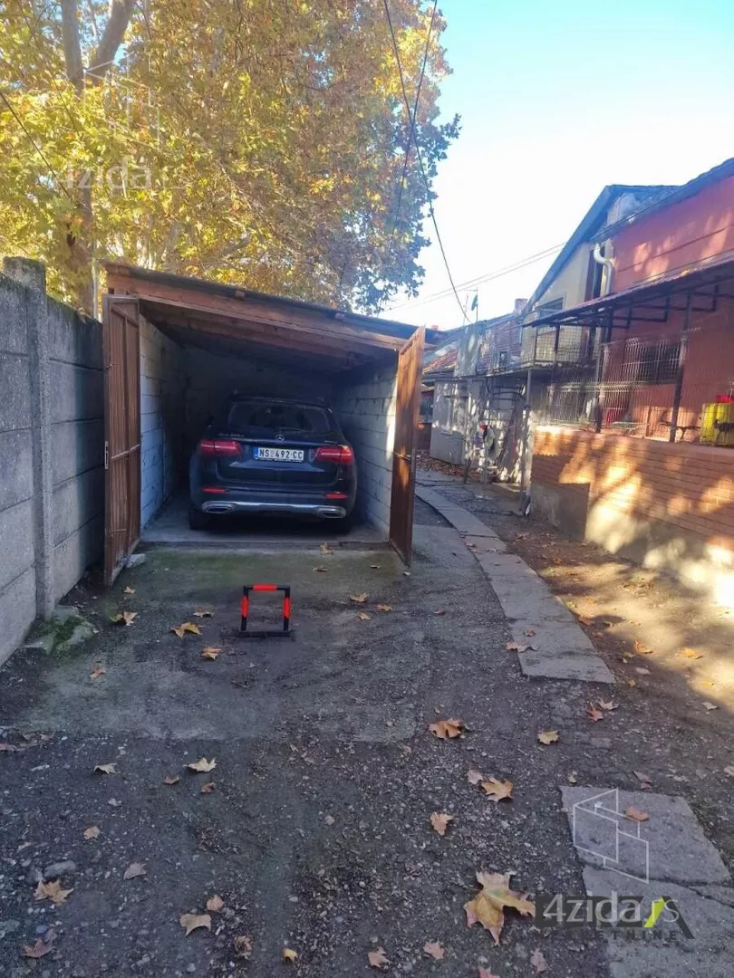 Garaža | 4zida