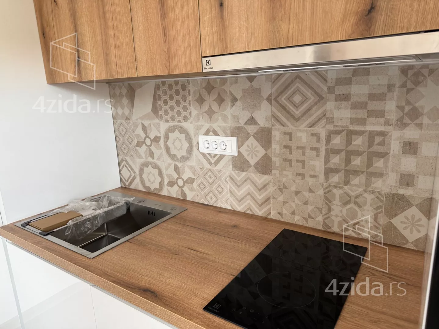 3-etažna kuća | 4zida