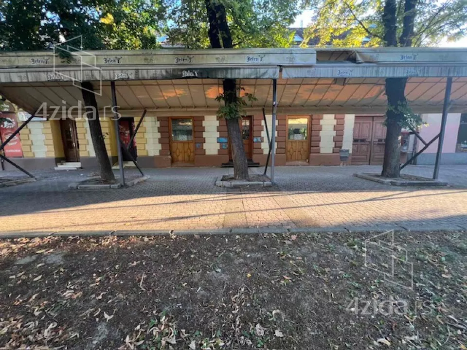 Poslovni prostor | 4zida