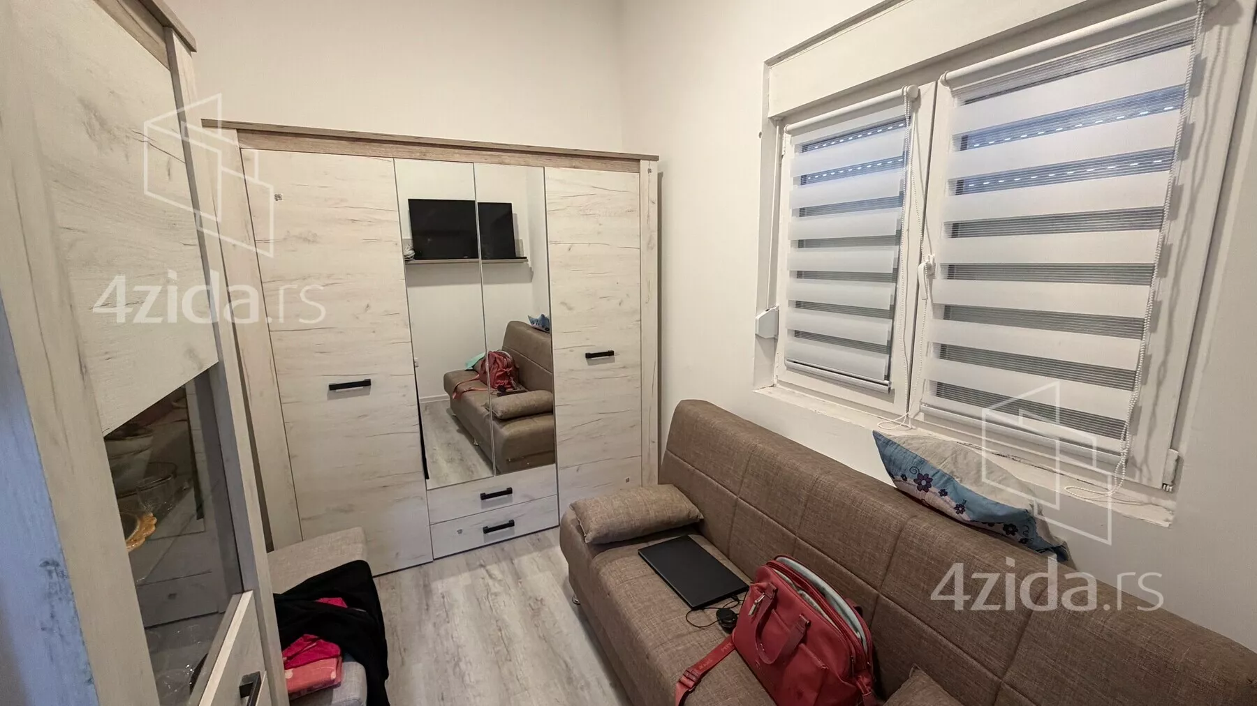Dvoiposoban stan | 4zida