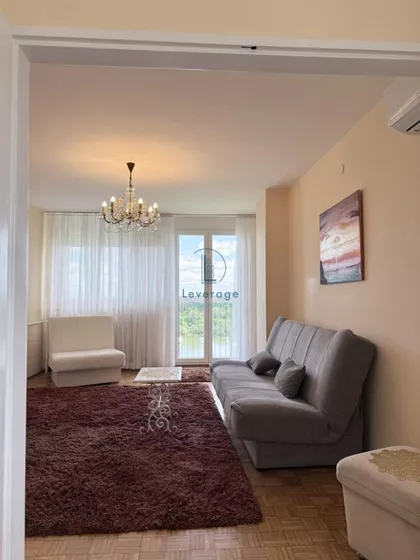Karađorđev trg | 4zida.rs