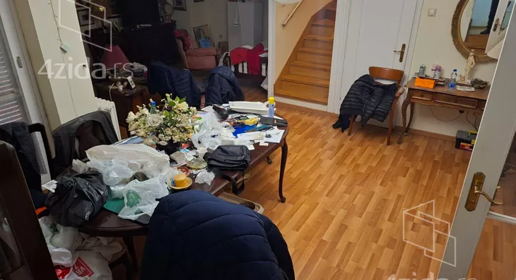 3-etažna kuća | 4zida