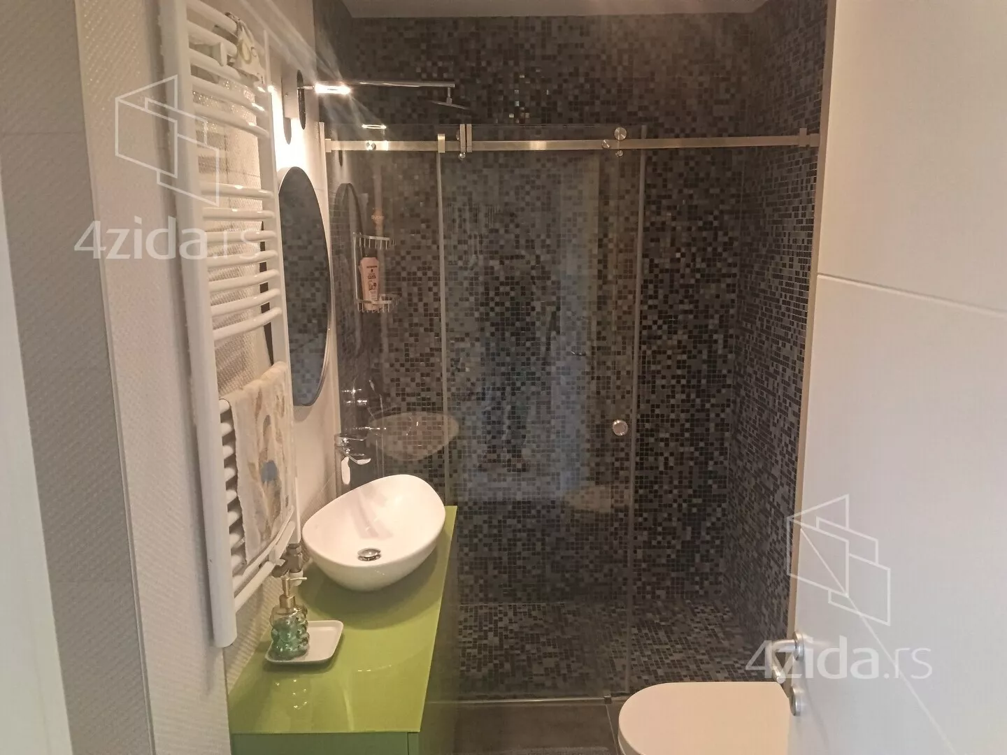 Troiposoban stan | 4zida