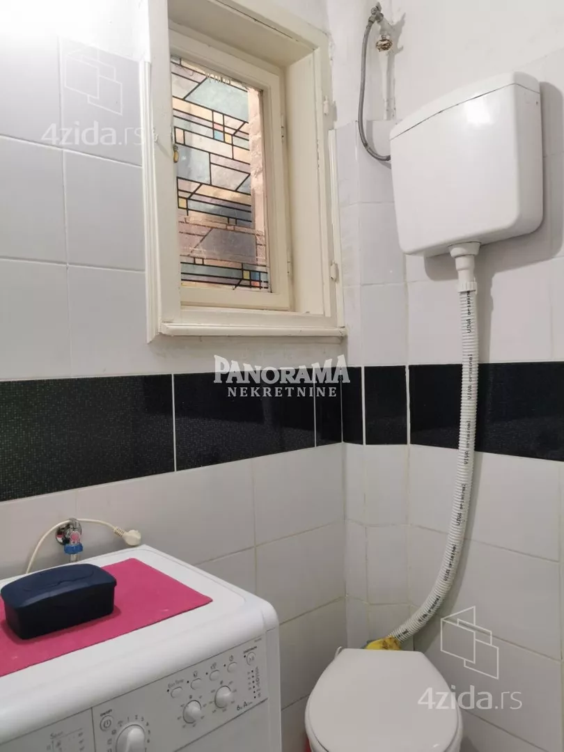 Četvoroiposoban stan | 4zida