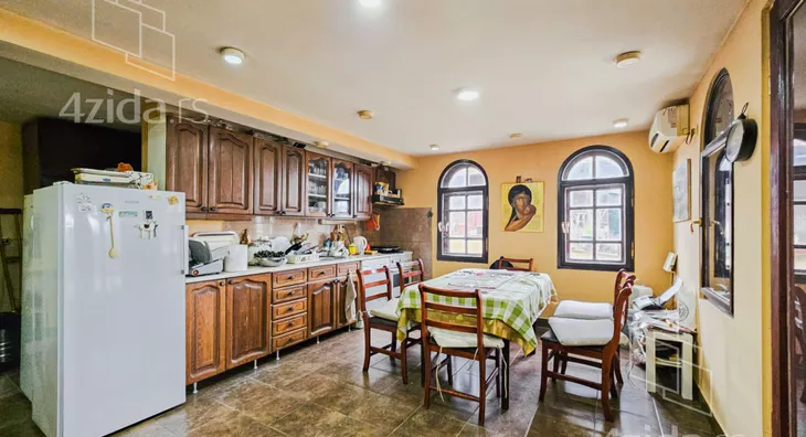 3-etažna kuća | 4zida