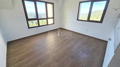 Belog narcisa | 4zida.rs