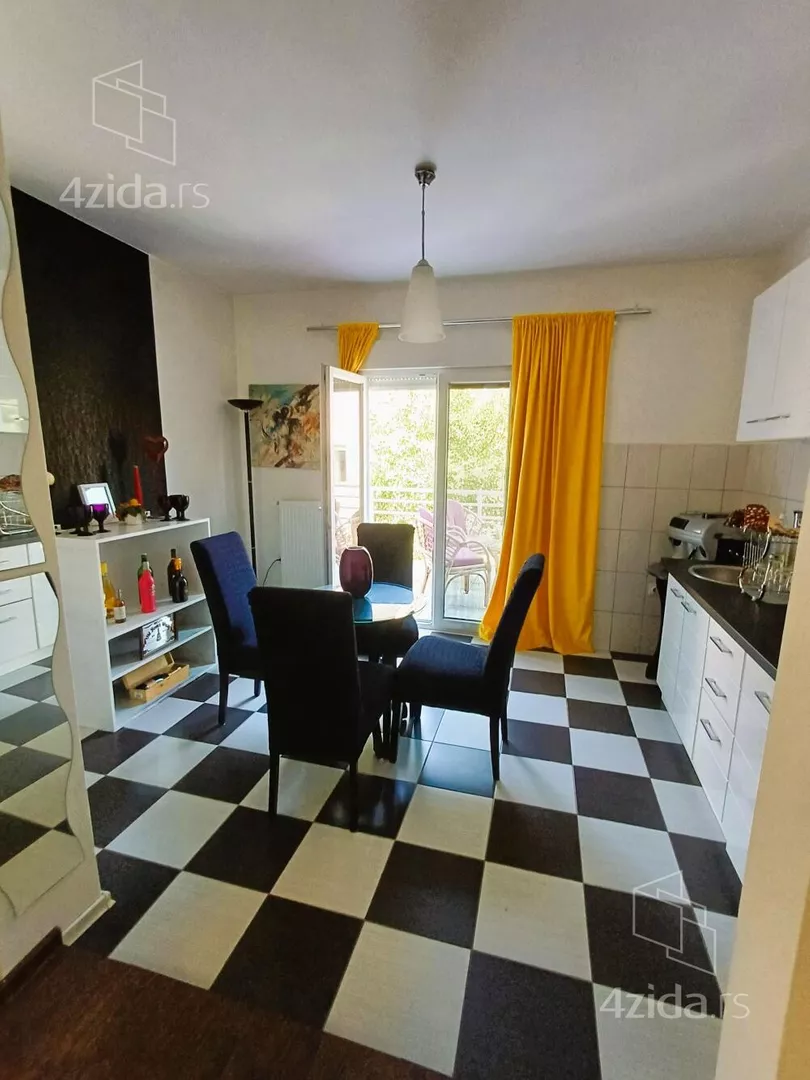 3-etažna kuća | 4zida