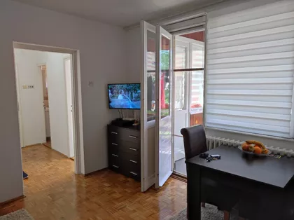 Siniše Stankovića | 4zida.rs