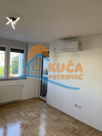 Cara Dušana | 4zida.rs