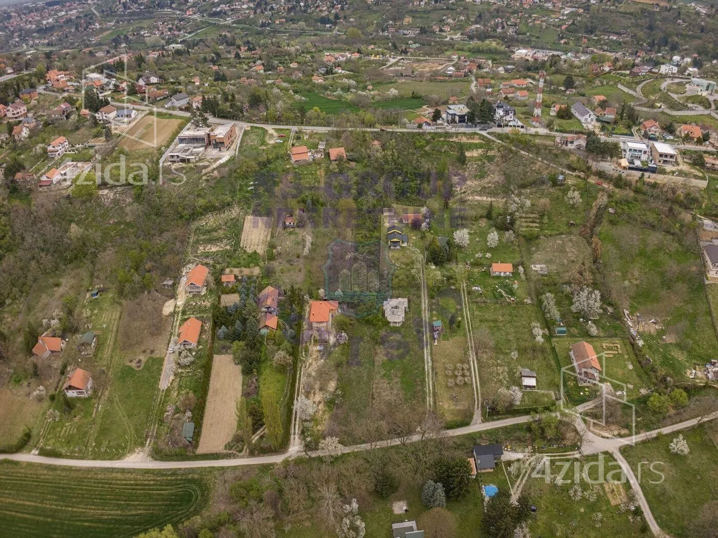 Građevinsko zemljište | 4zida