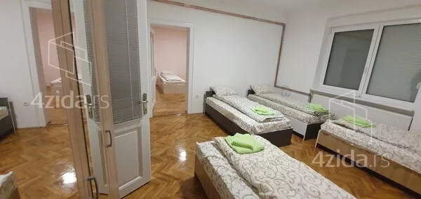 Šestosoban stan | 4zida