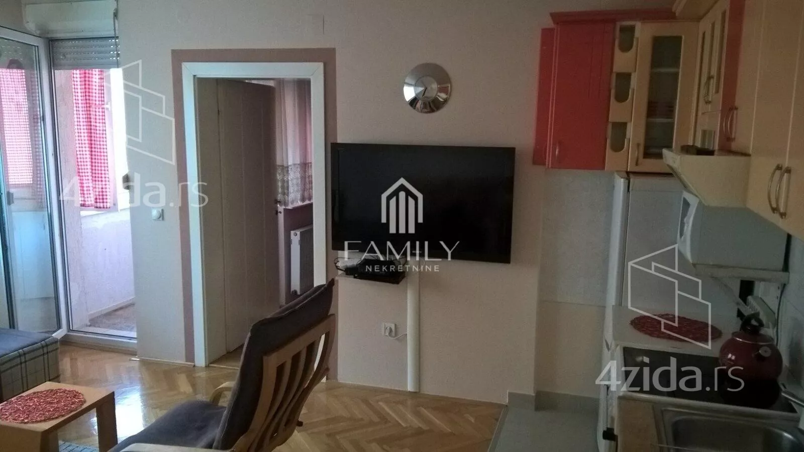 Jednoiposoban stan | 4zida