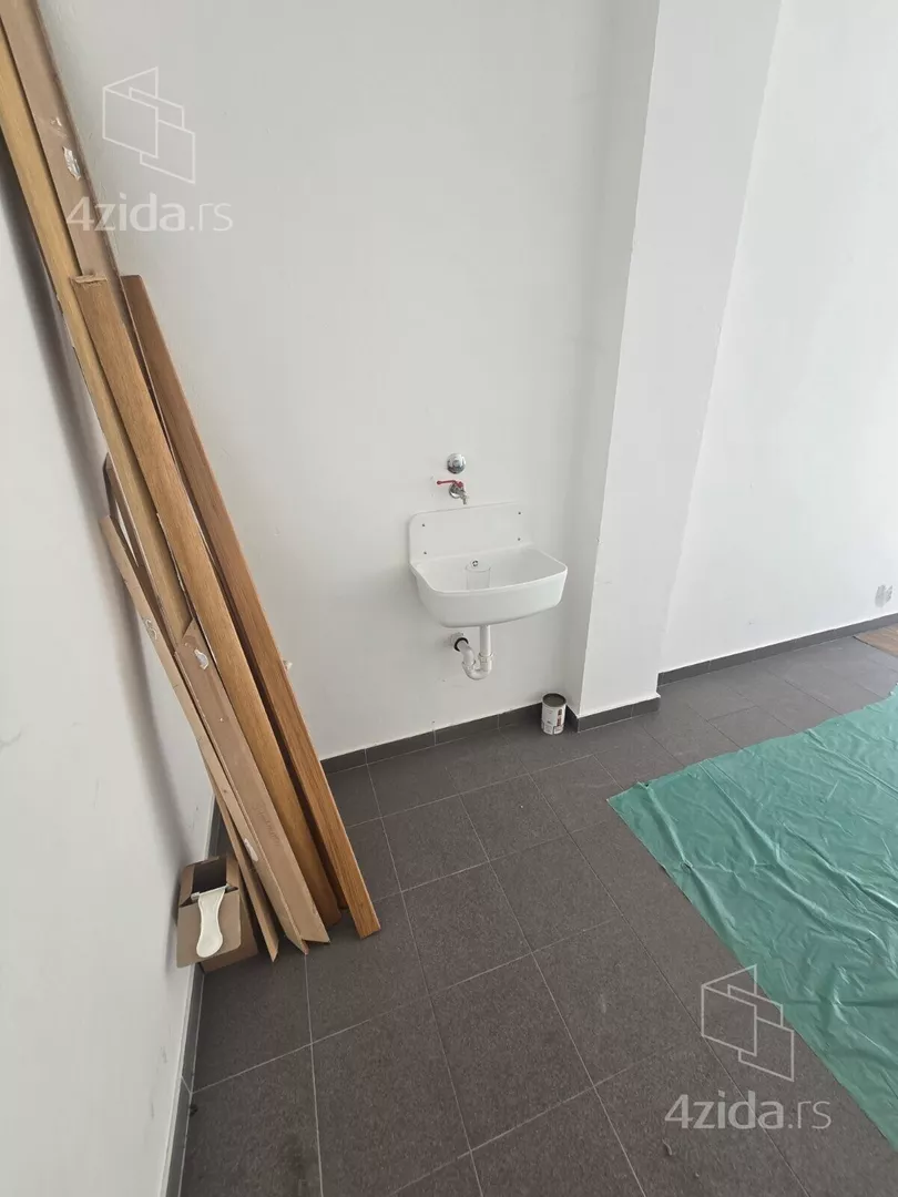 Parking | 4zida
