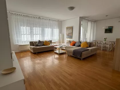 Crveni Krst Vračar | 4zida.rs