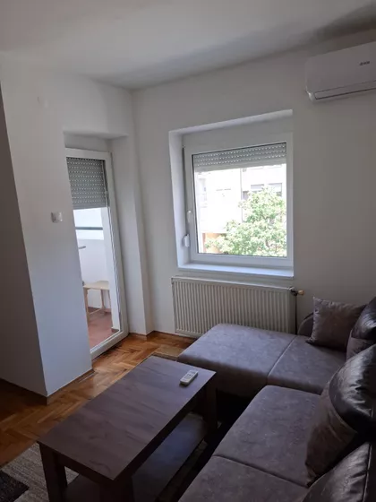 Cara Dušana 70 | 4zida.rs