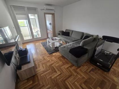 Davorina Jenka | 4zida.rs