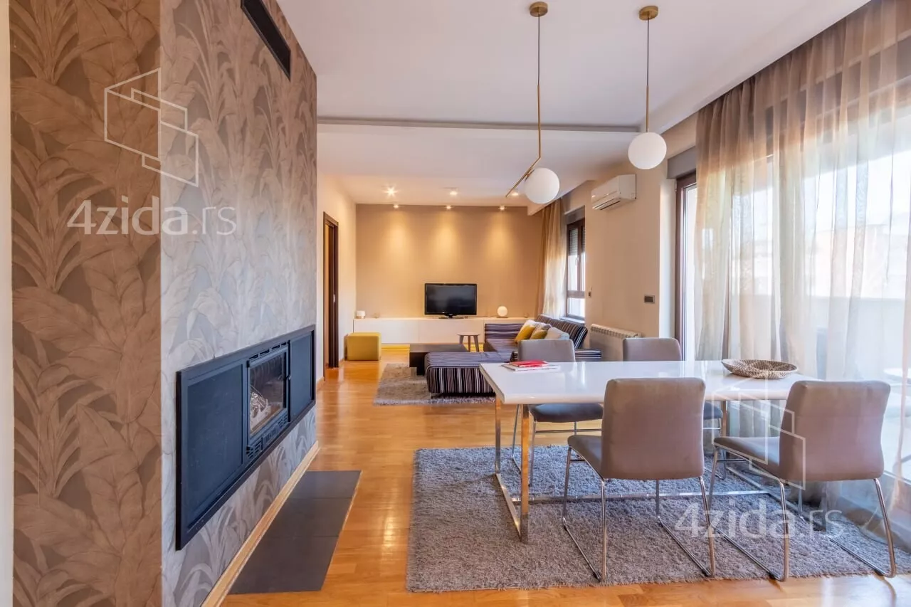 Petosoban stan | 4zida