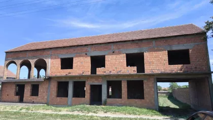 Samoš | 4zida.rs