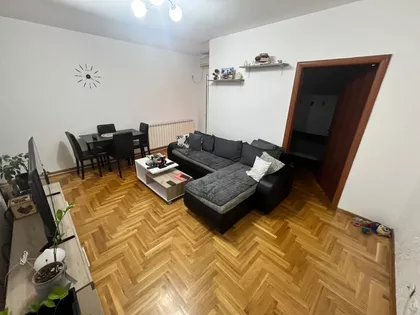 Miljana Miljanića | 4zida.rs