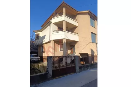 Dečanska | 4zida.rs