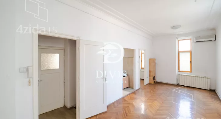 Četvoroiposoban stan | 4zida