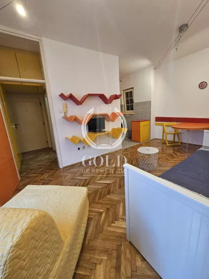 Radnička | 4zida.rs