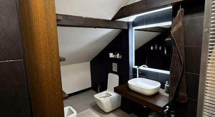 Četvoroiposoban stan | 4zida