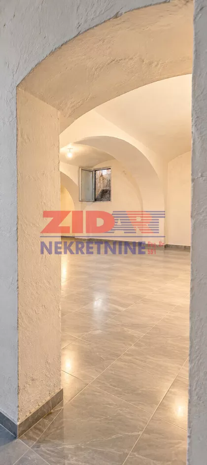 Gimnazijska | 4zida.rs