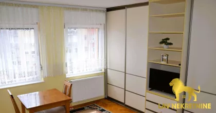 BRAĆE RIBNIKAR | 4zida.rs