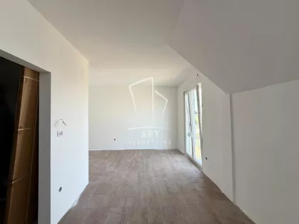 Svetosavska | 4zida.rs