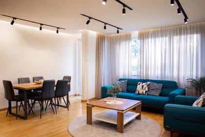 Južni Bulevar | 4zida.rs