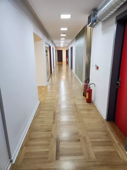 Francuska 6 | 4zida.rs