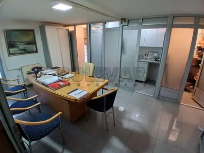 Trg Pavla Stojkovića | 4zida.rs