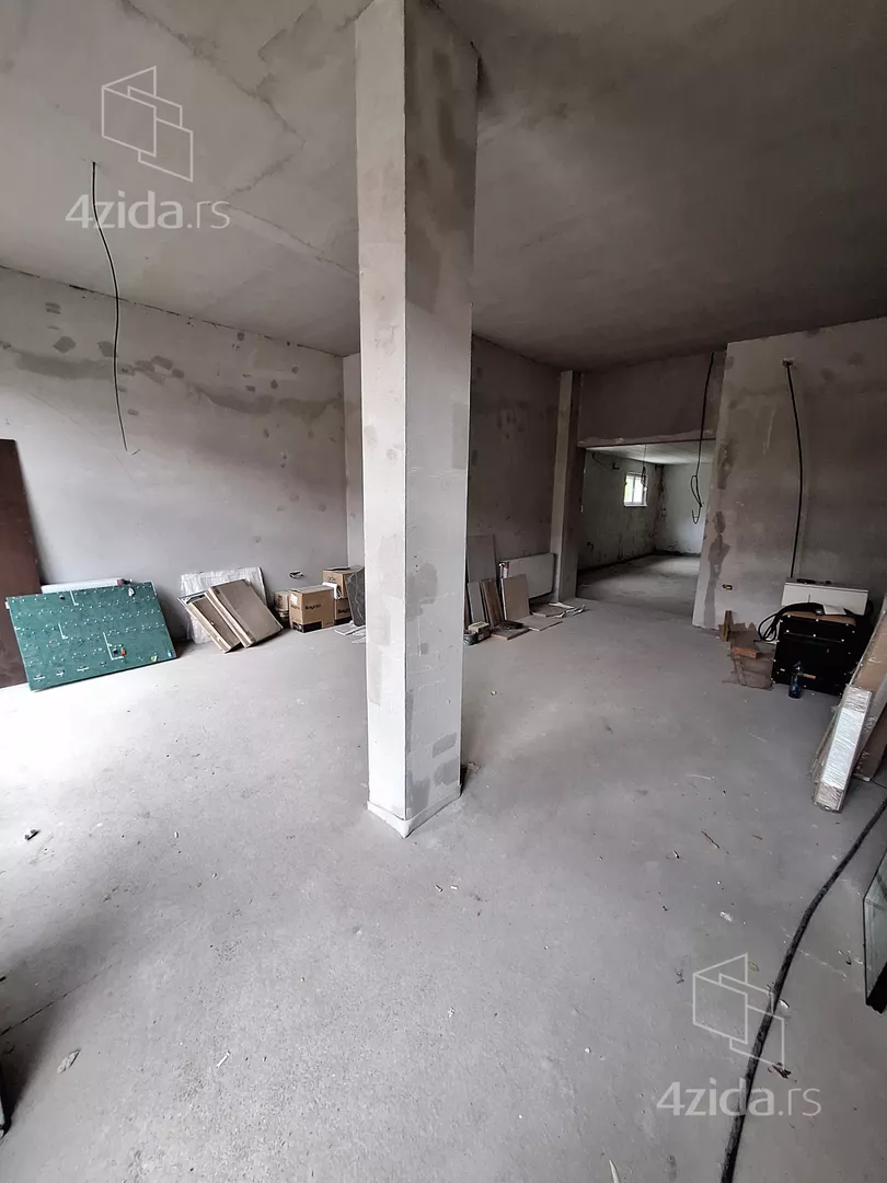 Poslovni prostor | 4zida