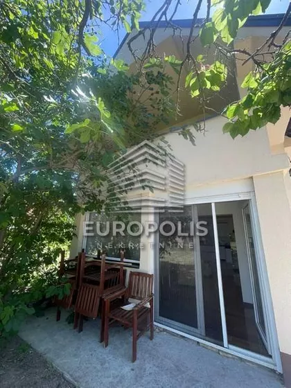 Vikend zona | 4zida.rs
