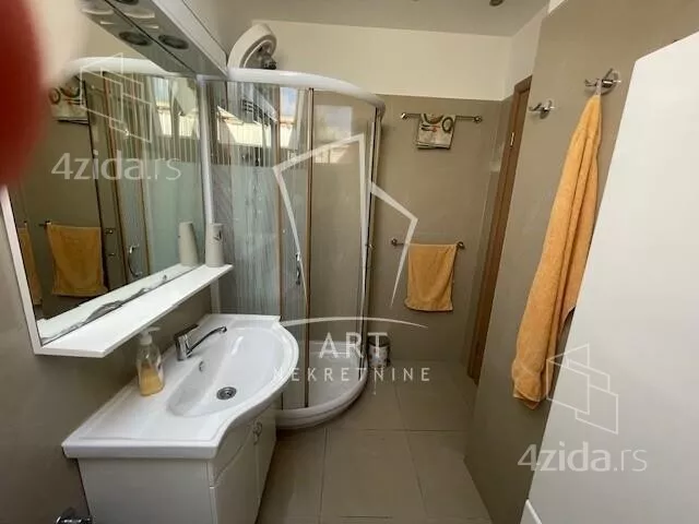 Kancelarija | 4zida