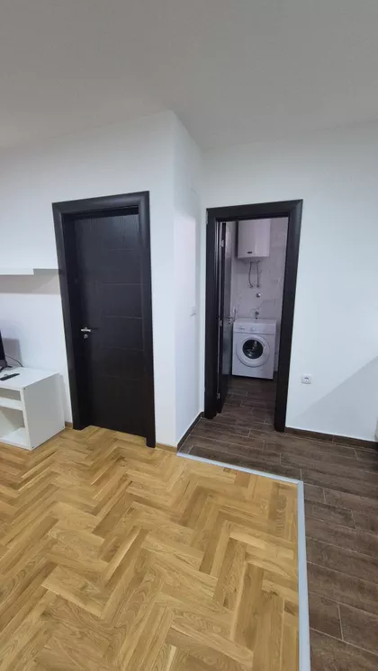 Radmile Savićević 8 | 4zida.rs