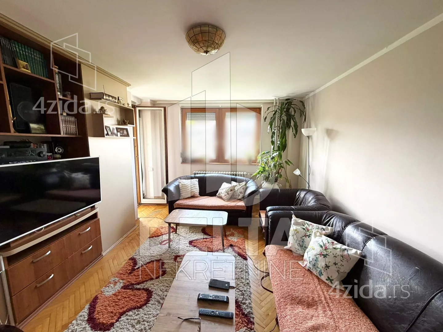 Troiposoban stan | 4zida