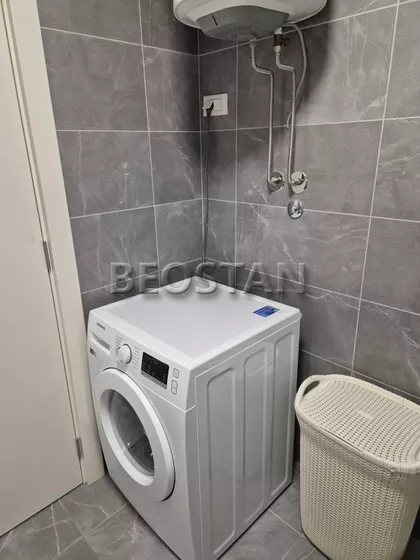 Tadije Sondermajera | 4zida.rs