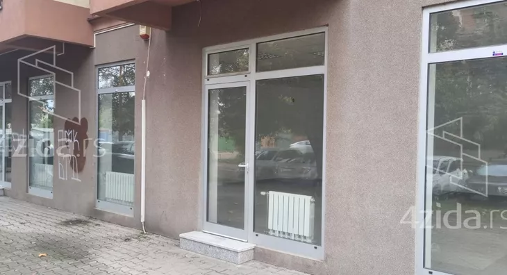 Poslovni prostor | 4zida