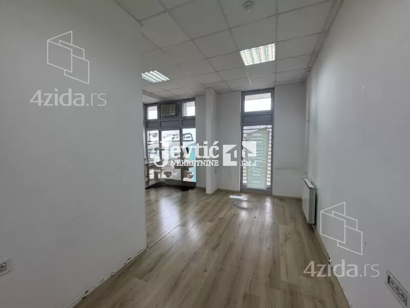 Lokal | 4zida