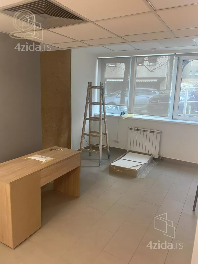 Poslovni prostor | 4zida