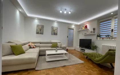 Braće Petkovića 9 | 4zida.rs