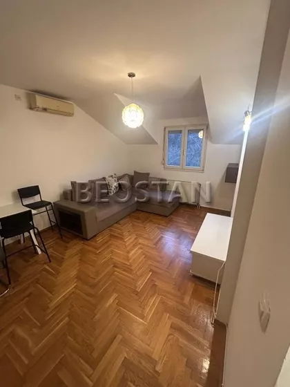 Godominska | 4zida.rs