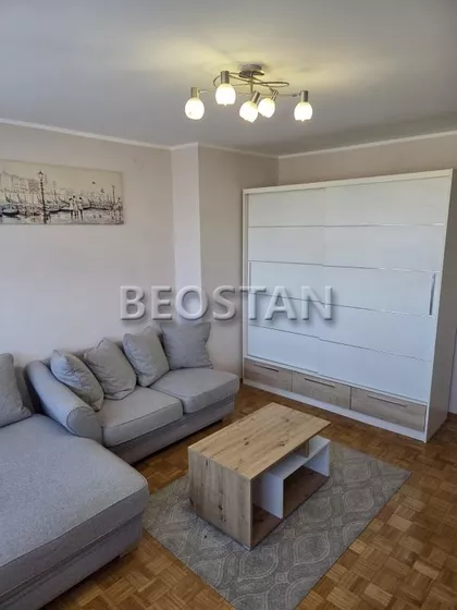 Pariske Komune | 4zida.rs