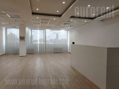 NOVI MERKATOR | 4zida.rs