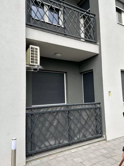 Velibora Markovića 33 | 4zida.rs